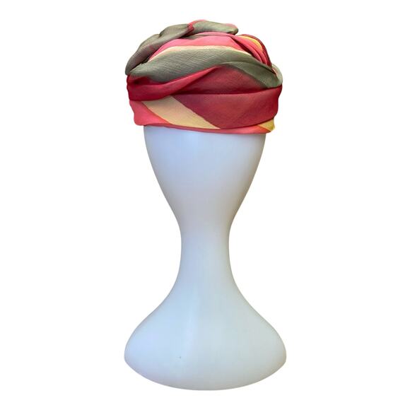 1960s Vintage Saks Fifth Avenue Silk Pillbox Hat Multicolor Bow Detail main image 4